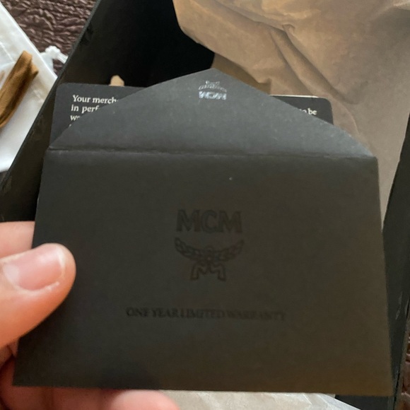 Authentic MCM sneakers. Only had on a few hours. Like new! Size 39 - Picture 9 of 13